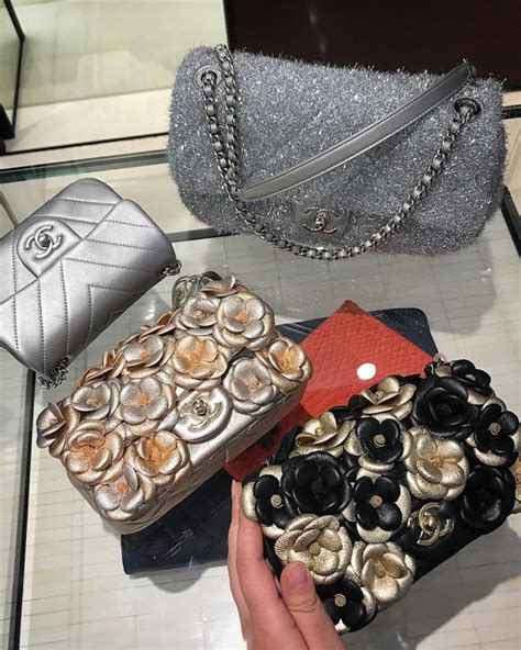 chanel handbags with flower design